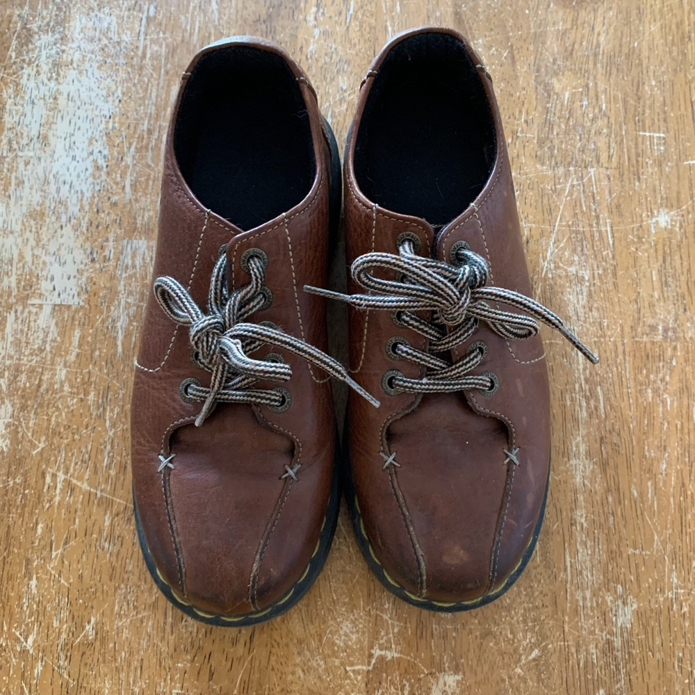Vintage Doc Martens Oxford Platform - Size 6 US M / 7 US L / 38 EU